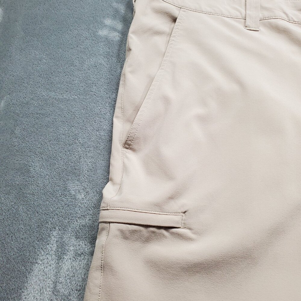 Columbia PFG Omni-Shield Outdoor Fishing Shorts Khaki 5 Pockets Men Sz 54 - Picture 9 of 15